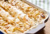 Creamy Dauphinoise Potatoes with Gruyère Cheese