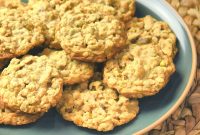 Oatmeal, Honey & Pistachio Cookies Recipe for Crispy, Chewy Bites