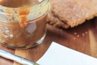 Homemade Banana Caramel Sauce Recipe for Desserts and Toppings
