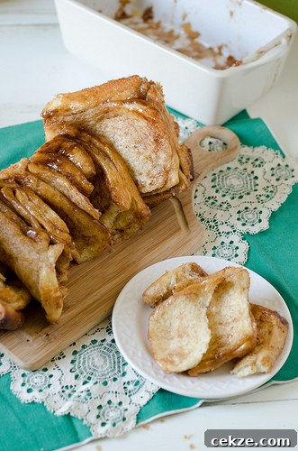 Cinnamon Sugar Pull Apart Bread