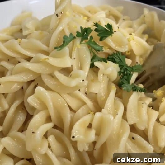 Buttery Lemon Garlic Fusilli Pasta