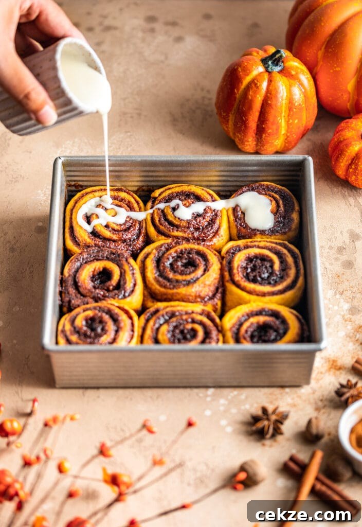 Pumpkin Cinnamon Rolls