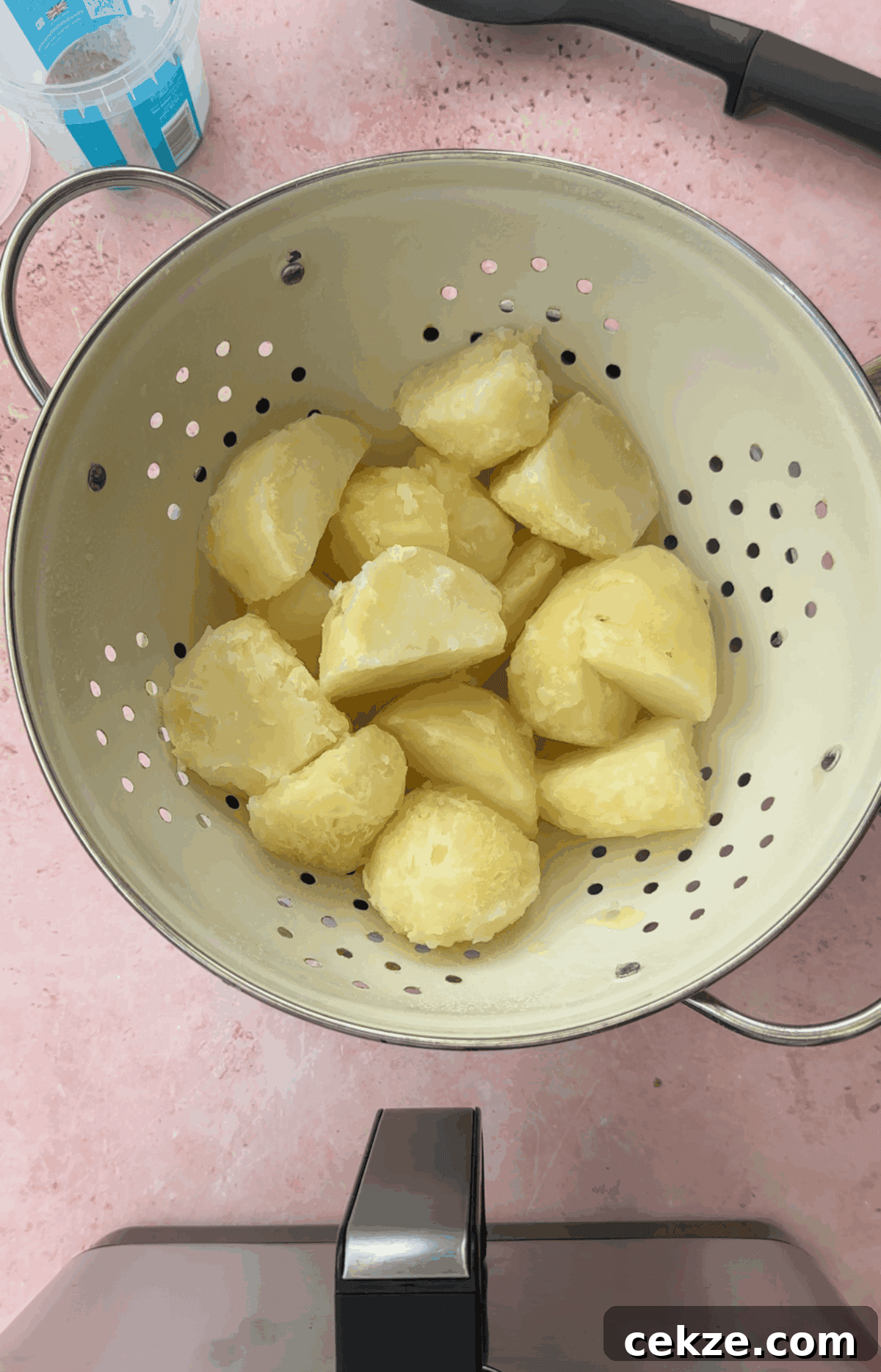 Crispy Air Fryer Roast Potatoes Recipe 5 Drain the potatoes then rough them up in the colander.