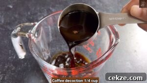 Step photo of assembling caramel macchiato