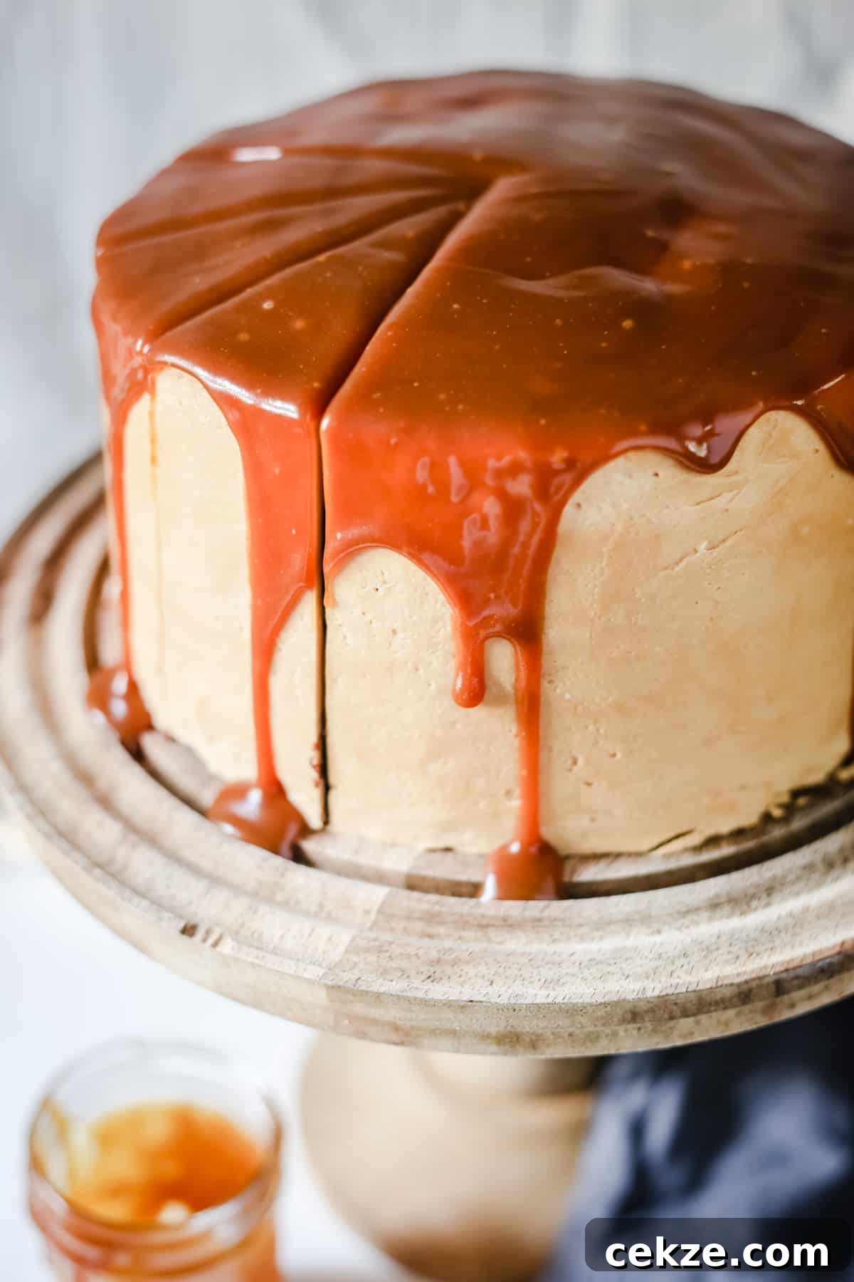 This gluten-free Salted Caramel Chocolate Espresso Cake is one of my favourite cakes from the cake stall. A chocolate lover’s sponge sandwiched together with silky salted caramel swiss meringue buttercream and drizzled with thick luscious salted caramel.
