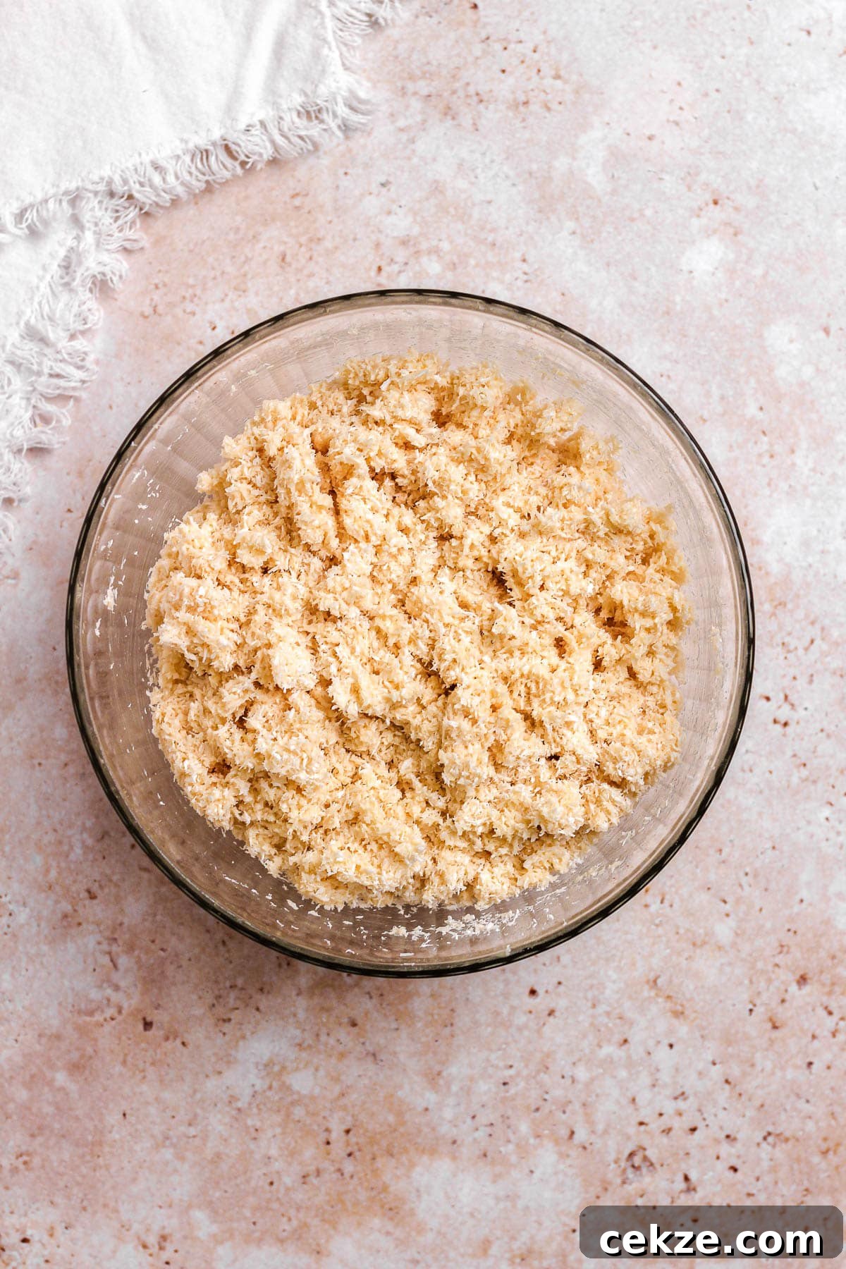 Chewy Coconut Macaroons Recipe with Golden Crispy Tops 6 img 5980 5